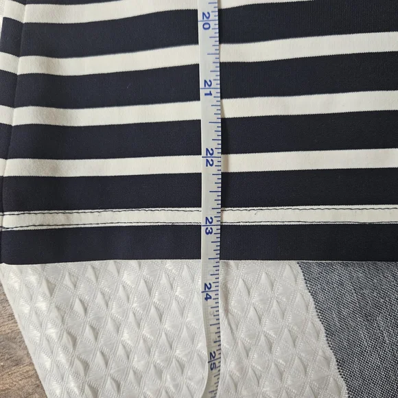 Authentic Saint James French Navy Tee - Vertical Stripe Shoulder Detail - Picture 7 of 8